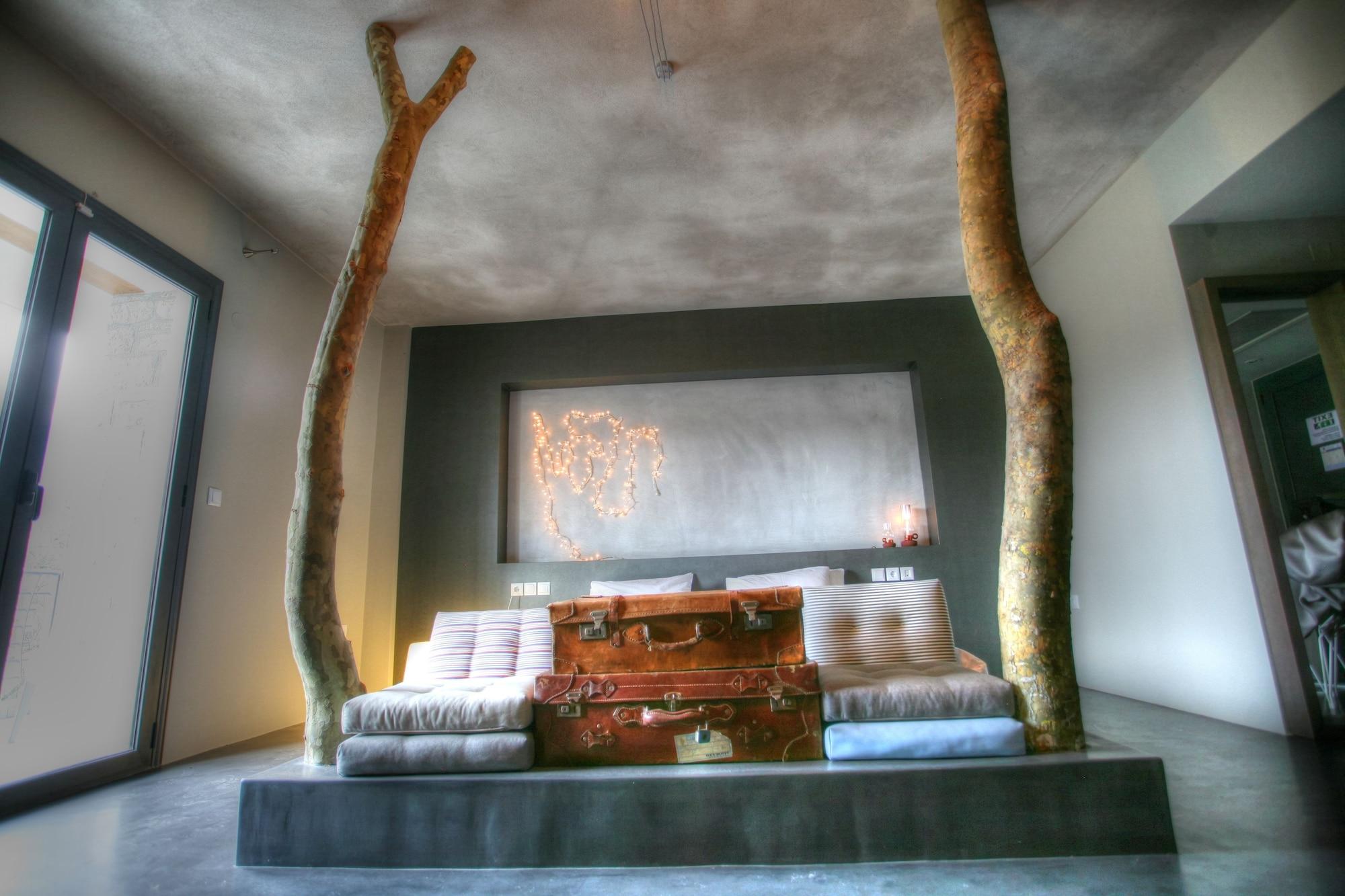 Oniropetra Boutique Hotel Karpenisi Ngoại thất bức ảnh