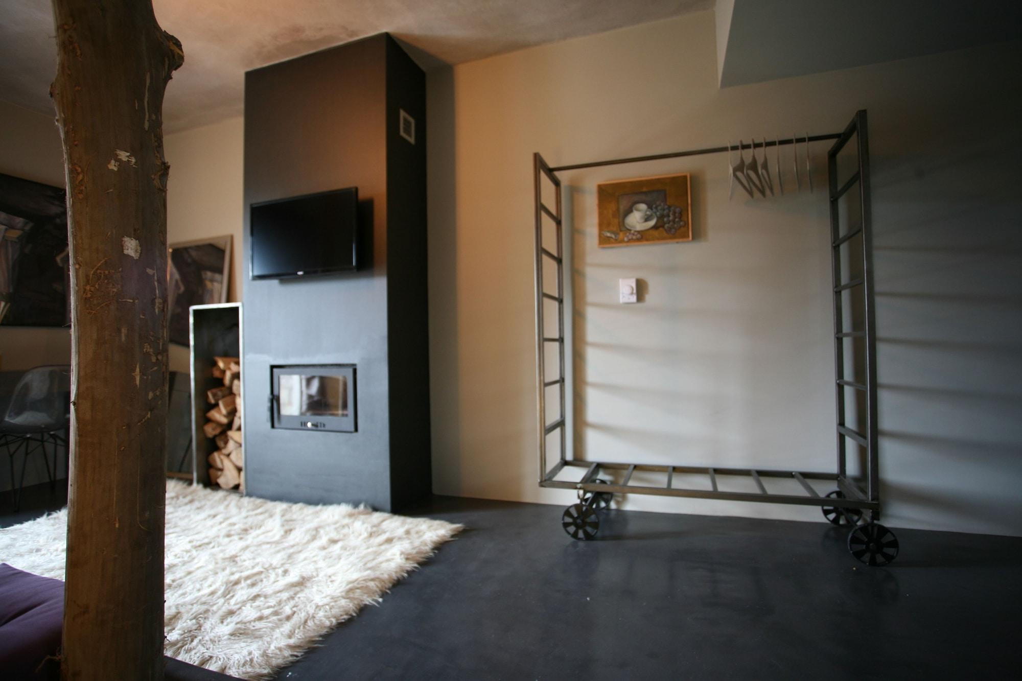 Oniropetra Boutique Hotel Karpenisi Ngoại thất bức ảnh